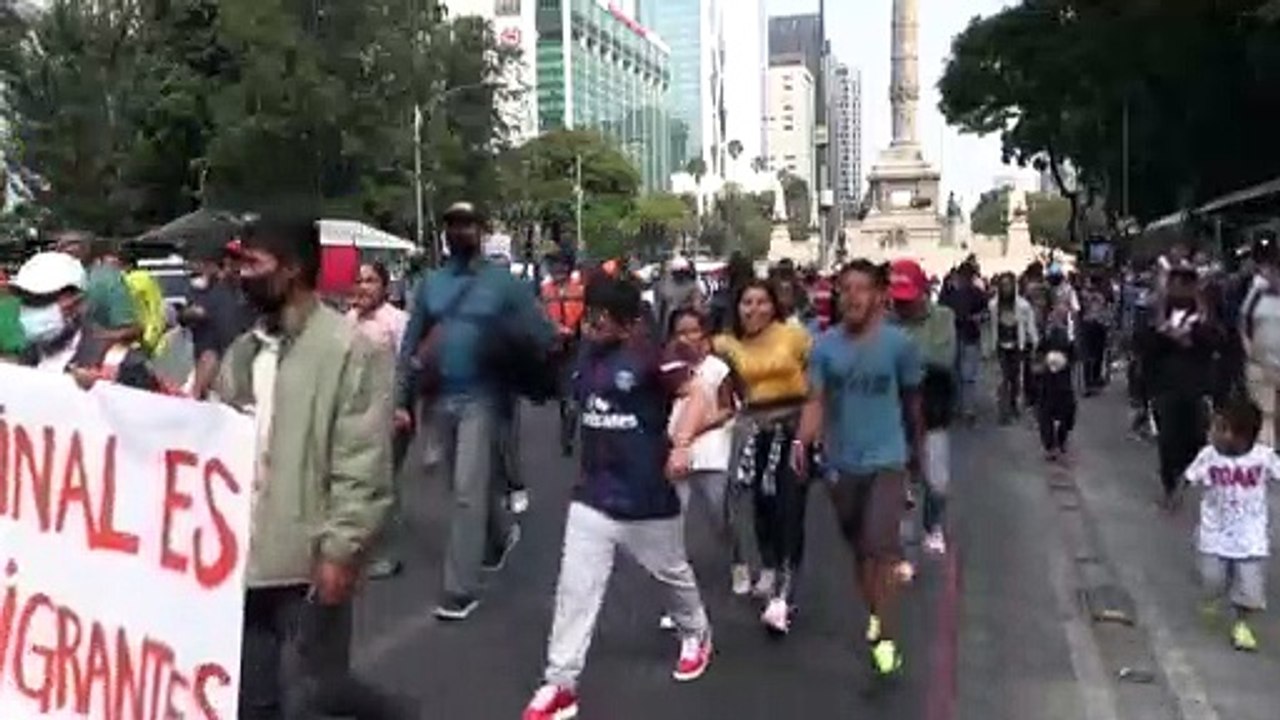 Tag der migranten: gedenken und proteste