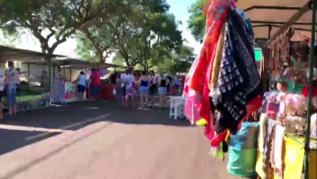 Feira do Produtor é realizada nesta manhã em frente à Prefeitura de Cascavel