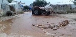 İnsani kriz artıyor: İdlib'de çadır kentler sular altında kaldı!