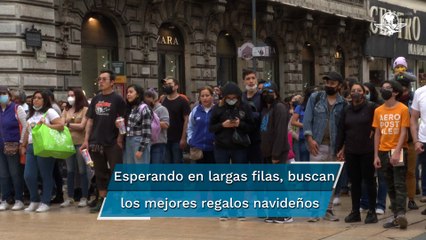 Por compras navideñas, capitalinos abarrotan Centro Histórico