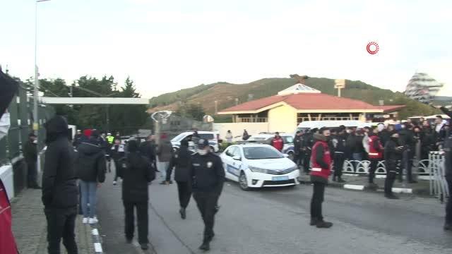 Beşiktaş, derbi için yola çıktı