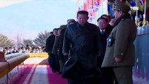 زعيم كوريا الشمالية يصدر أغرب قرار في العالم بمناسبة ذكرى وفاة والده