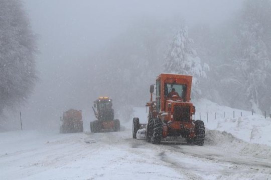 KÜTAHYA DOMANİÇ'TE KAR YAĞIŞI ETKİLİ OLDU