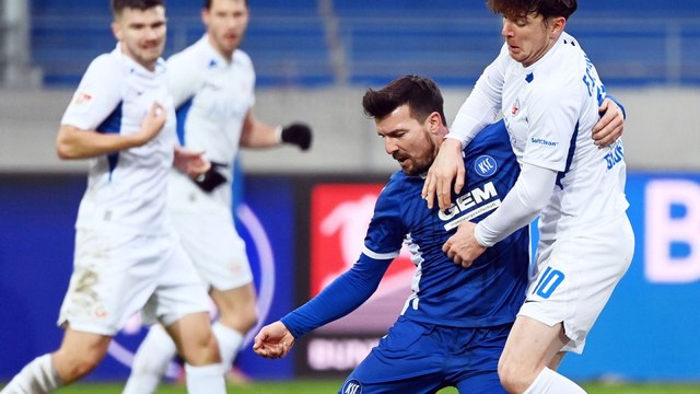 Karlsruher SC v Hansa Rostock