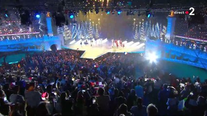 Eurovision Junior cet après-midi ou "cluster géant" : Pas de distanciation, pas de masques pour les équipes, 3.500 spectateurs réunis dans la même salle... Omicron a-t-il soudain disparu en France ?