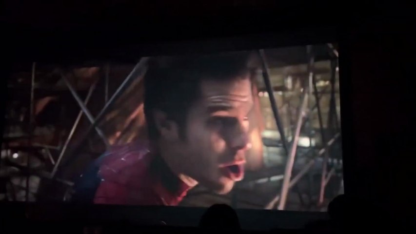 Andrew Garfield Saves MJ In Spiderman No Way Home Theatre reaction