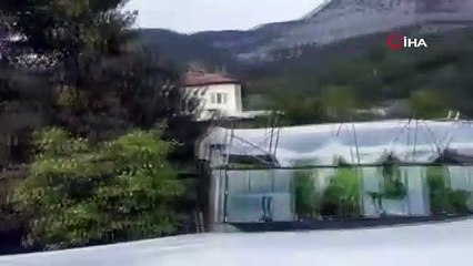 Seydikemer'de hortum seraları yıktı geçti