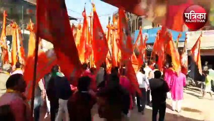 गूंजे श्री श्याम के जयकारे, इत्र की फुहारों से महकी राह