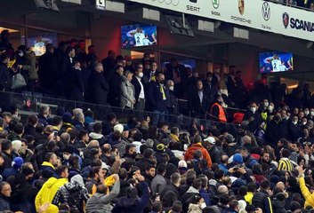 Fenerbahçe taraftarlardan istifa çağrısı