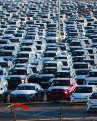 تيربو تريند -صناعة السيارات تواجه أزمة بسبب الشرائح الإلكترونية