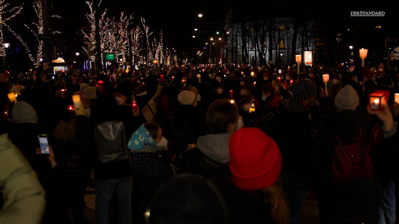 Lichtermeer in Wien: 'Ein Zeichen des Miteinanders.