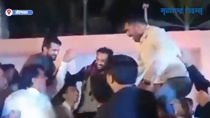 Aurangabad : खासदार इम्तियाज जलील यांच्यावर नोटांची उधळण, व्हिडिओ व्हायरल