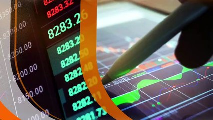 ...يخفض سعر الفائدة الرئيسي للقروض لمدة عام...