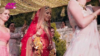 Katrina Kaif के हाथों में दिखा Vicky Kaushal के प्यार का रंग