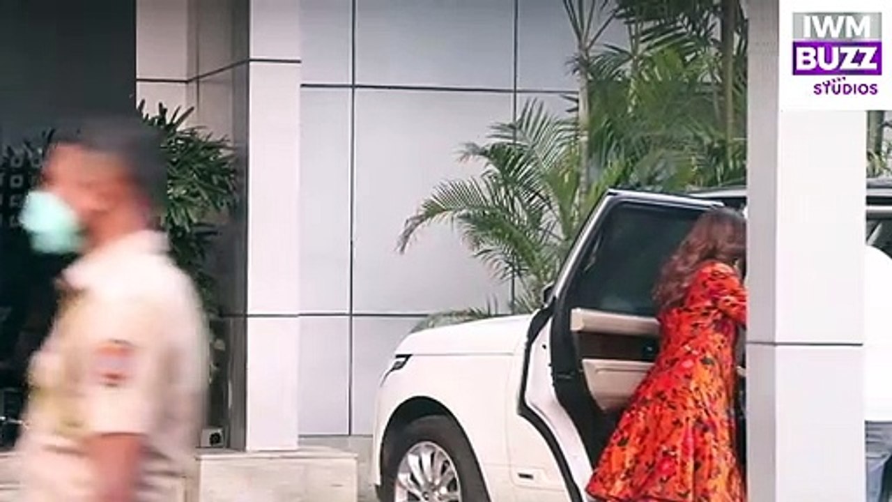 Shilpa Shetty Flying To Jaipur To Attend Praful Patel Son Marriage