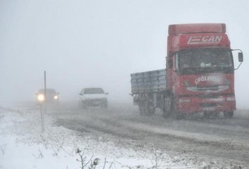 Doğu Anadolu'da 708 köy ve mahalle yoluna ulaşım sağlanamıyor