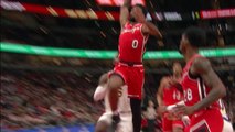 White slam sends United Center crazy