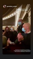 Isabelle Boulay et son compagnon Eric Dupond-Moretti assistent à la dernière représentation de la pièce Les grandes ambitions au théâtre de la Madeleine à Paris.