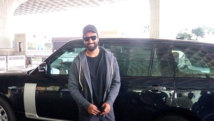 Vicky Kaushal शादी के बाद Katrina Kaif को छोड़ निकले कहां ? | Boldsky