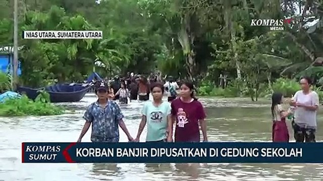Pengungsi Korban Banjir di Kabupaten Nias Utara Ditampung di Gedung Sekolah Dasar