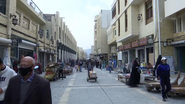 Süleymaniyeli Taha amca, 48 yıldır hediyelik eşyaları sevgiyle işliyor