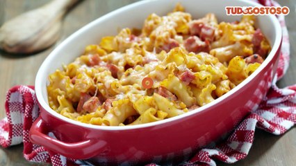 Macarrão ao forno com bacon e mussarela