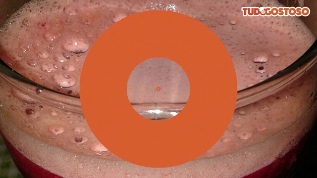 Suco de laranja, beterraba e cenoura