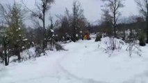 Kar nedeniyle yaylada mahsur kalan aile kurtarıldı