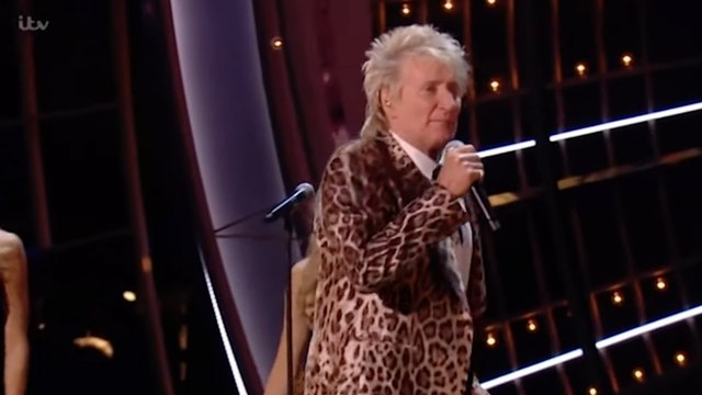 Rod Stewart’s ‘awful’ Royal Variety Performance slammed by viewers