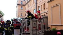 Ancona, il video di Babbo Natale all'ospedale Salesi