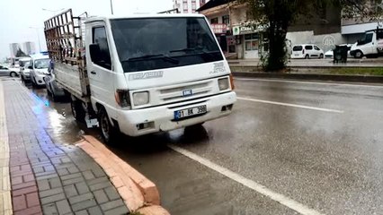 Kamyonetin çarptığı kadın hayatını kaybetti