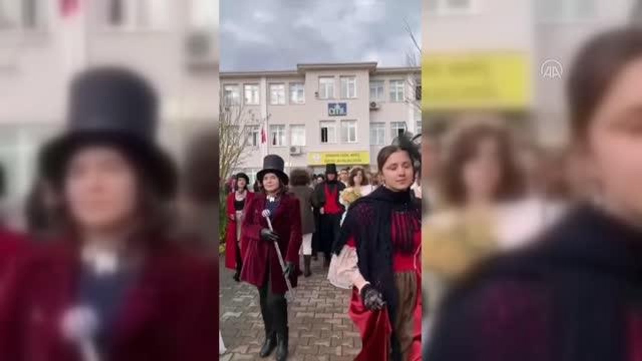 Cemil Meriç Sosyal Bilimler Lisesi'nde "Roman Kahramanları Festivali" düzenlendi