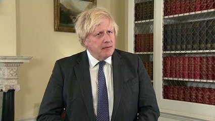 Réunion de travail ou apéritif ? En plein confinement, une photo de Boris Johnson fait scandale