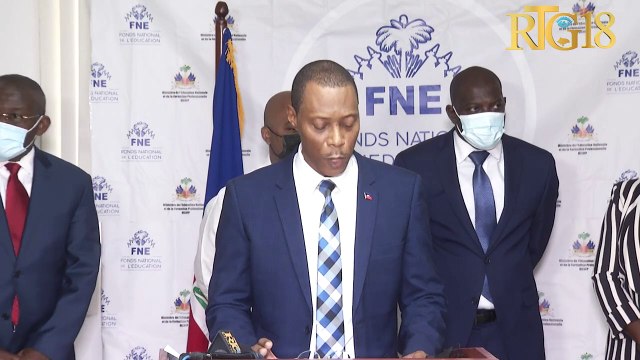 Minis Edikasyon Nasyonal la Nesmy Manigat enstale Jean Ronald Joseph kòm nouvo direktè jeneral FNE.