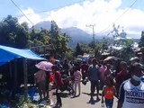 Pasar Tradisional Boru Ramai Menjelang Natal