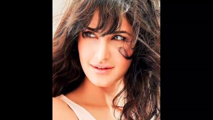 Hot smile and cute moment by bollywood actress katrina kaif