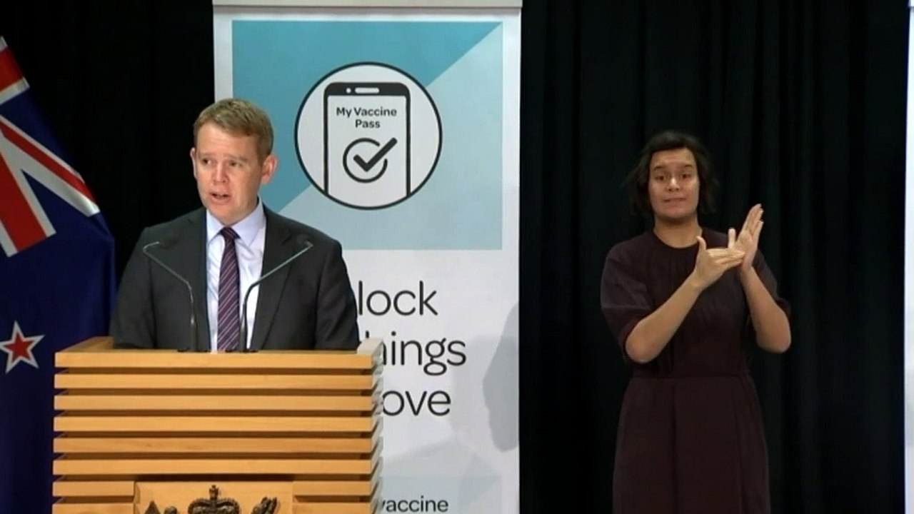 New Zealand delays phased border reopening