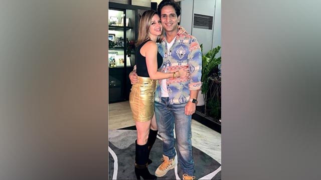 Hrithik Roshan Ex Wife Sussanne Khan का Boyfriend Arslan Goni कौन है,Aly Goni से Connection| Boldsky