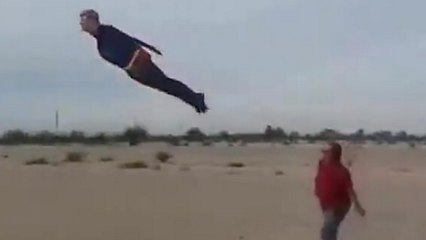 Un véritable Superman qui vole