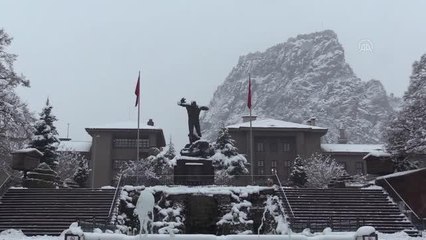 AFYONKARAHİSAR - Kar etkili oluyor