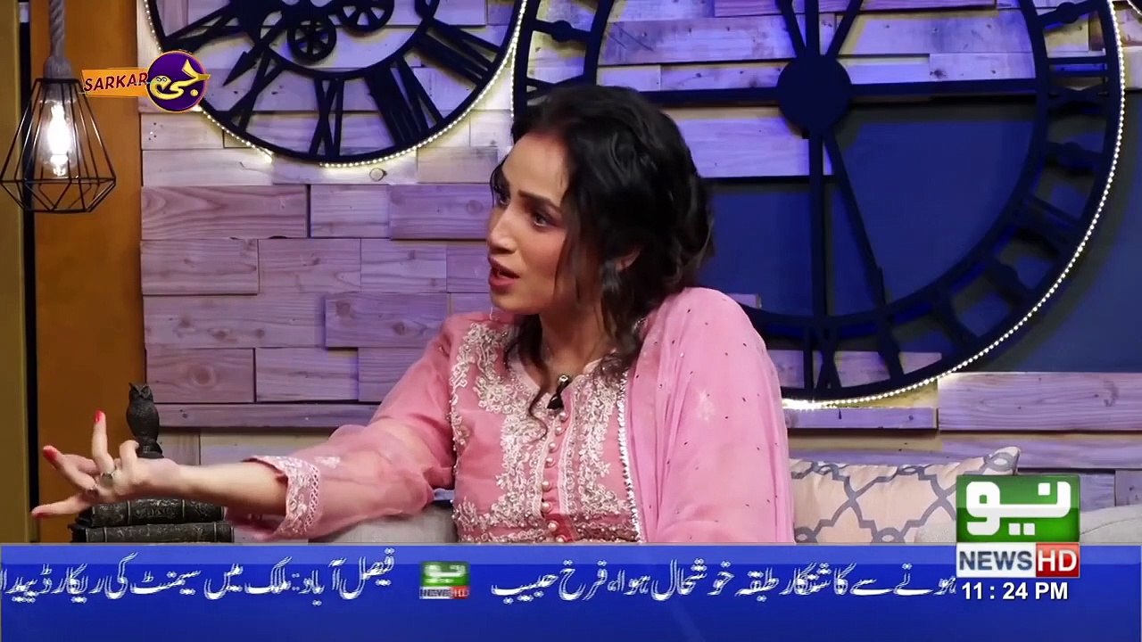Imran Abbas Got Emotional Talking About Her Mother