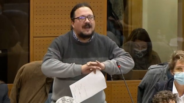 El llamativo chiste de un diputado de Podemos a Vox: No hacen nada