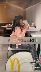 Un restaurante instala bicicletas estáticas