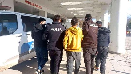 Yabancı uyruklu 3 şahıs, sahte kimlikle kilometrelerce yol kat etti