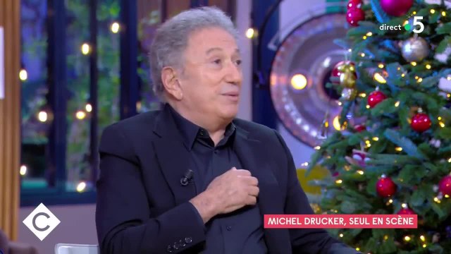 FEMME ACTUELLE - Michel Drucker en froid avec sa mère à cause des Nuls ? Cette étonnante confidence