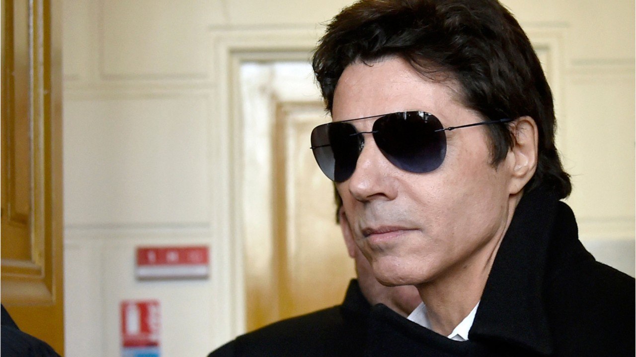 FEMME ACTUELLE - Jean-Luc Lahaye accusé de viol : "il avait broyé ma vie", le témoignage glaçant d'une ancienne victime