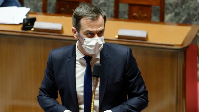 FEMME ACTUELLE - Covid 19 : les autotests gratuits pour les fêtes de fin d’année ? Olivier Véran répond (1)