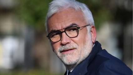 FEMME ACTUELLE - Pascal Praud, exaspéré, tacle un contrôleur de la SNCF en direct