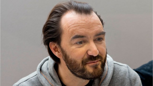 FEMME ACTUELLE - Tous en cuisine : Cyril Lignac, inaudible, les internautes très contrariés lors du numéro spécial menus de Noël