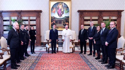 FEMME ACTUELLE - Emmanuel Macron se confie sur sa proximité avec le pape François